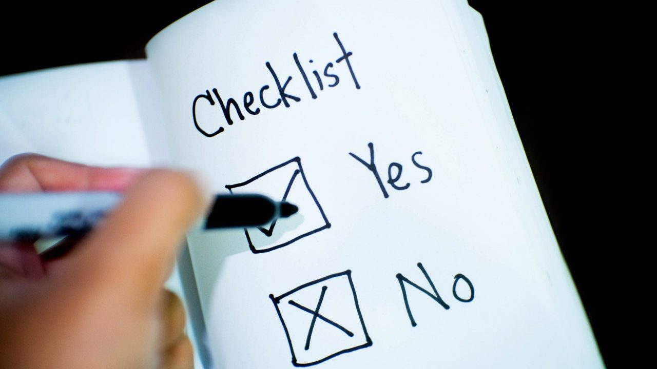 checklist- pexels